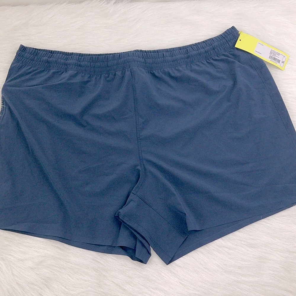Blue short